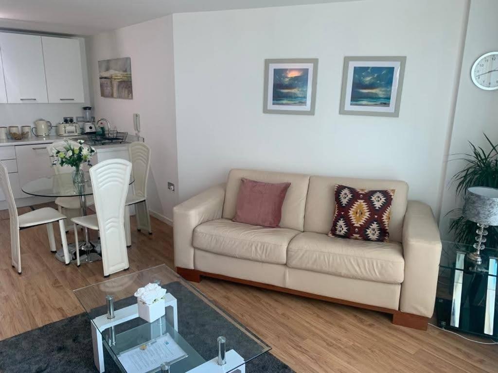 Marco Island -Spacious City Centre 2 Bedroom Apartment Nottingham Luaran gambar